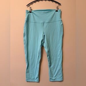 Lululemon Athletica Sky Blue Capri Leggings